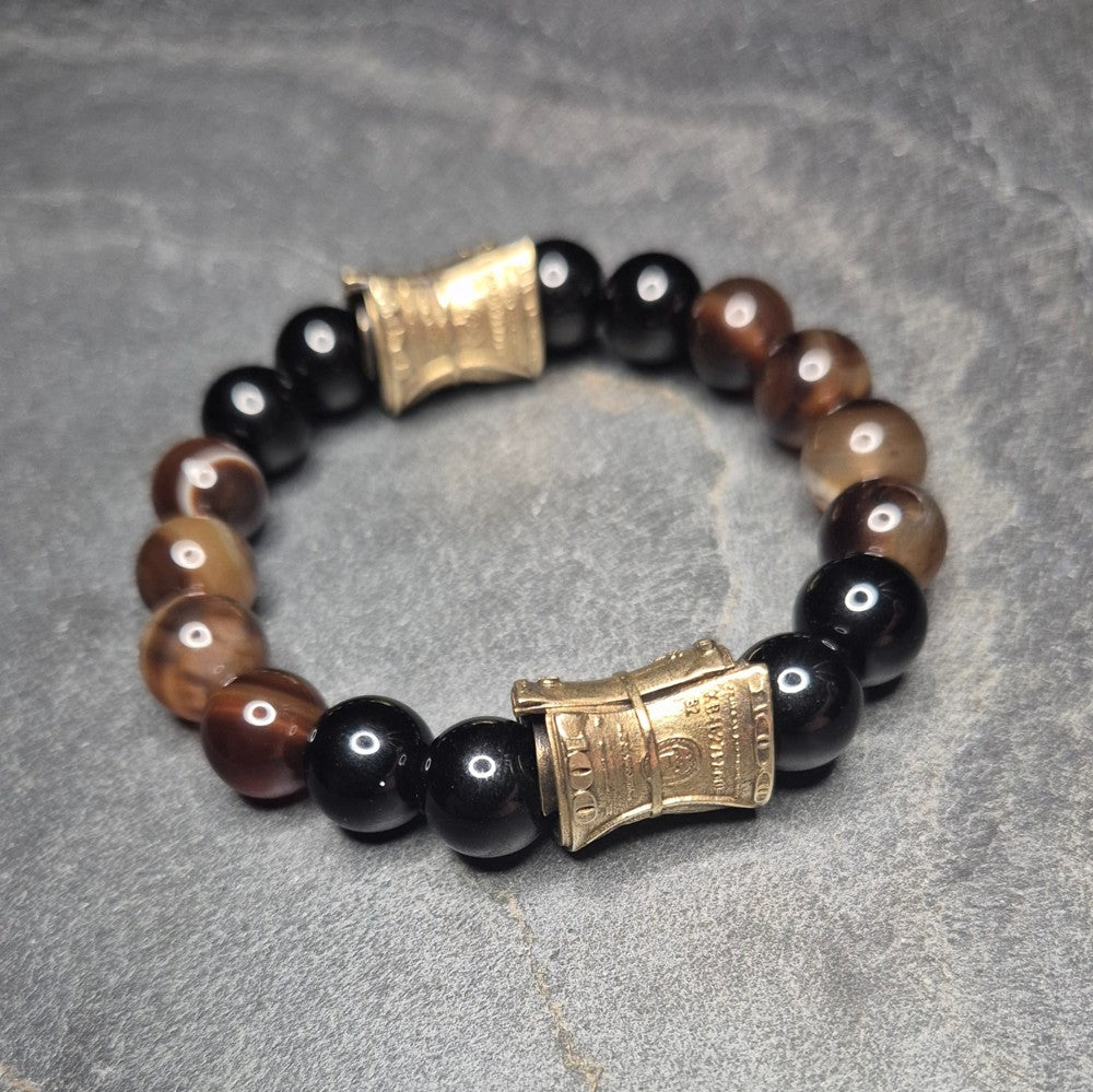Armband für Männer mit 12mm Achat und Onyx, vergoldete Geldrollen, handgefertigt
