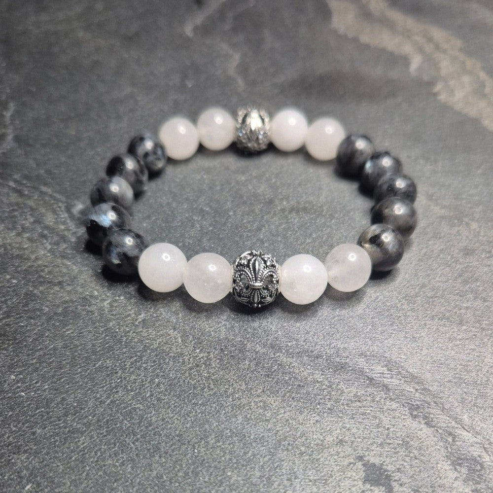 Labradorit und weißer Quarz in 10mm, kombiniert mit silberner Zierperle im Royal Guard Design, Herrenarmband made in Germany