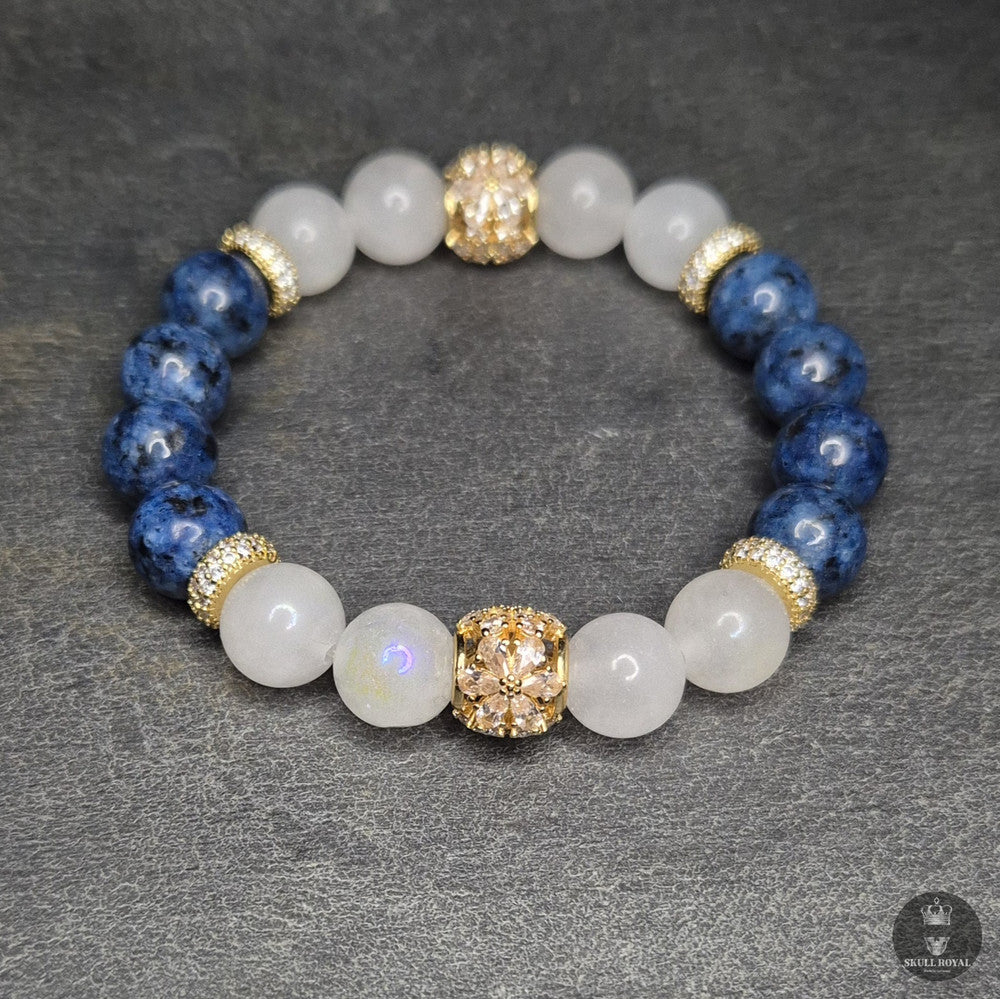 edles star duet royal p10 armband fuer frauen sodalit tiefblau milchquarz ab goldene details in uebergroessen