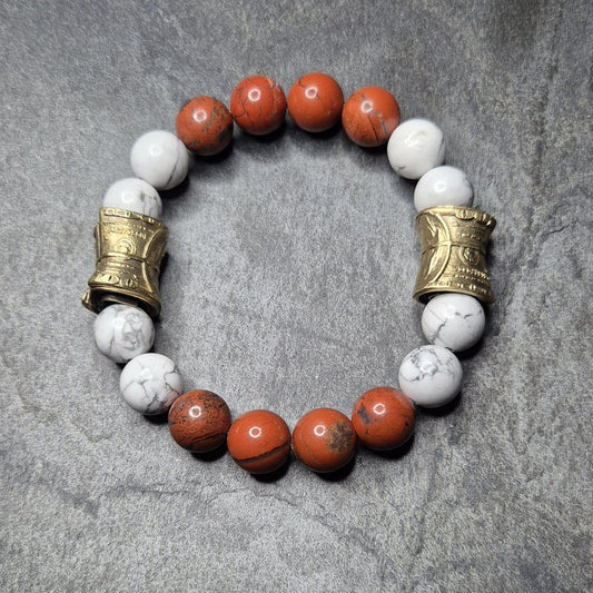 Luxusarmband für breite Handgelenke – rot-weißes Design aus Natursteinen mit goldfarbenen Geldrollen, ideal für Männer in Übergröße (XXL–XXXL)