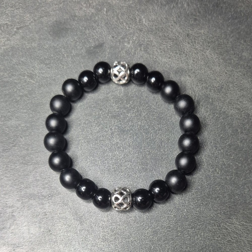 INFINITE ROYAL Herrenarmband mit 10mm Onyx und silberfarbenem Doppel-Unendlichkeits-Zwischenelement, Made in Germany