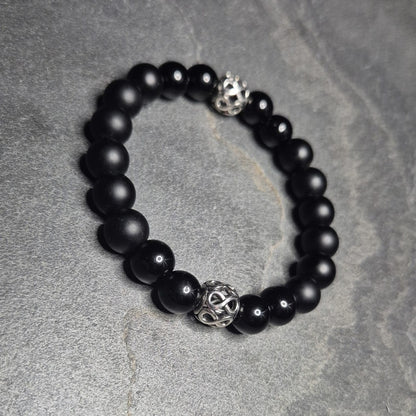 Handgefertigtes INFINITE ROYAL Armband aus 10mm Onyx mit Doppel-Unendlichkeits-Design, hergestellt in Deutschland