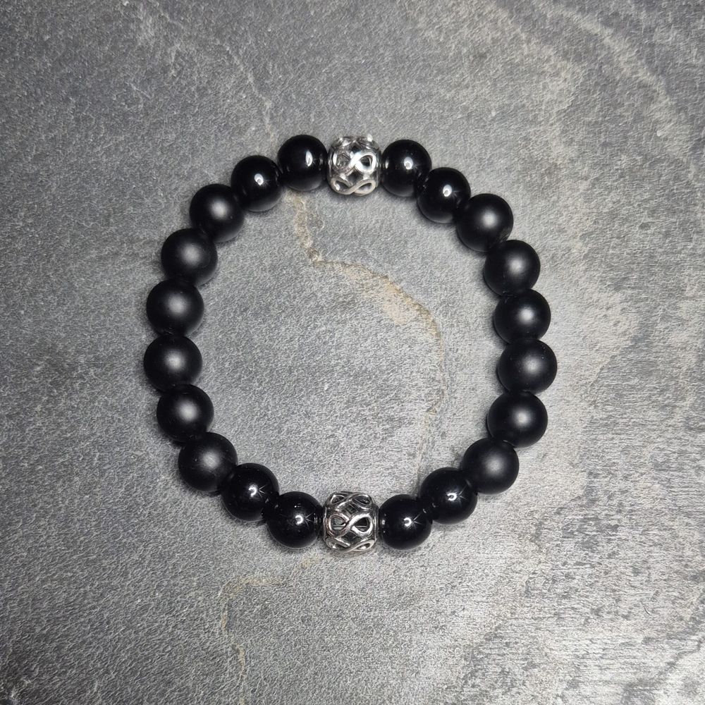 INFINITE ROYAL Armband, 10mm Onyx, silberfarbenes Doppel-Unendlichkeits-Zwischenelement, Groessen bis XXXL