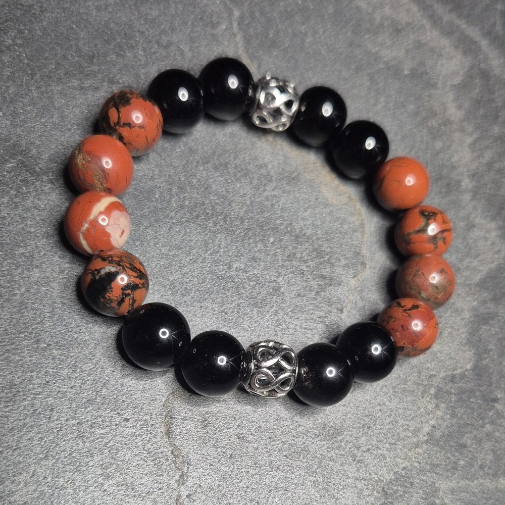 INFINITE ROYAL Herrenarmband mit Onyx, Brecciated Red Jasper und silberfarbenem Doppel-Unendlichkeits-Zwischenelement, Made in Germany