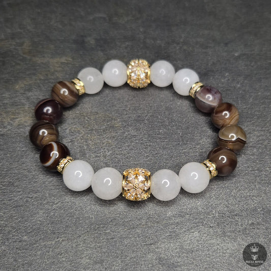 exklusives armband fuer frauen, weiss onyx und braun achat mit vergoldeten spacern und zirkonia, armband uebergroesse bis 4xl