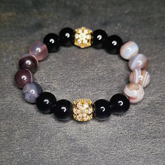 star duet p10 damenarmband mit botswana achat gebaendert und schwarzem onyx, 10mm, goldfarbene zirkonia elemente, handgefertigt in germany